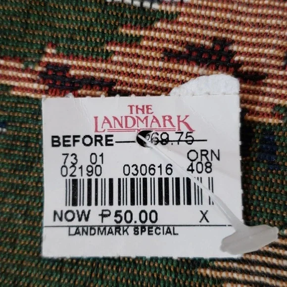 The Melrose Landmark Golf  Tapestry Custom Pillow Cover 16x16 - Picture 3 of 6